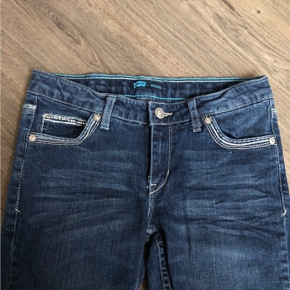 Girls Levi’s Jeans. - Picture 2 of 9